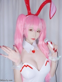 青青子Js G奶Cosplayer